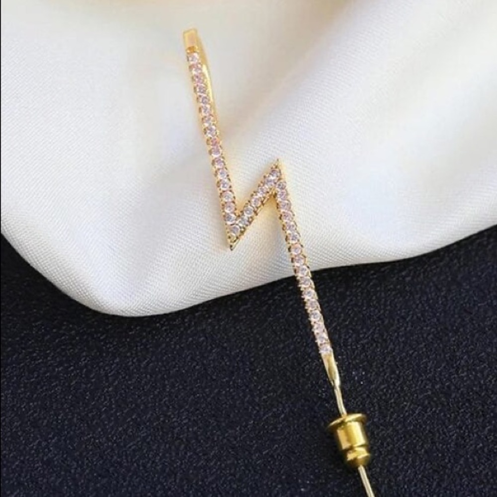 3 for $30 🎄 Ear Needle Wrap Crawler Hook Earrings for Women lot of 2 earrings